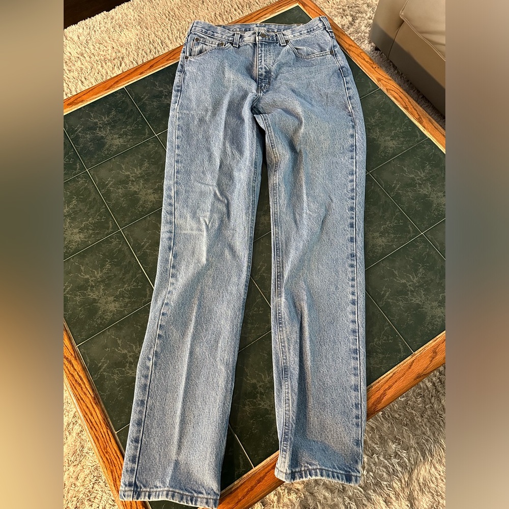 Carharrt Men’s 100% cotton jeans.